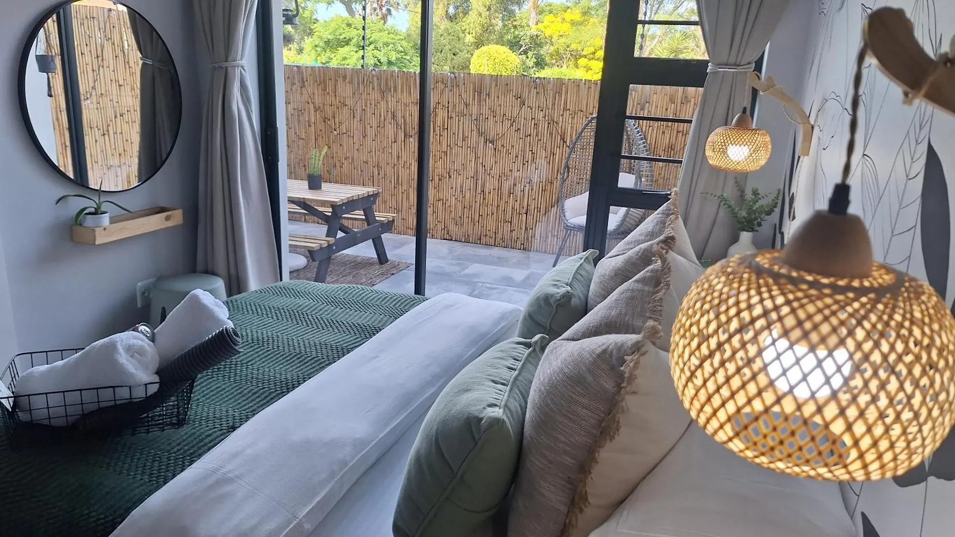 Retreat On 3Rd - Pets Welcome - Coffee Bar Port Elizabeth Südafrika